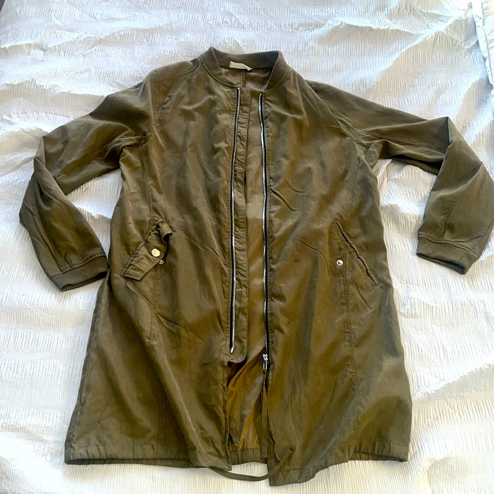 Lightweight jacket - Picture 3 of 5